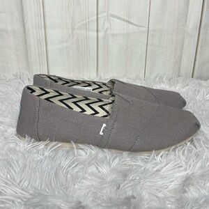 Toms Women’s Light Gray Slip-On Flats
